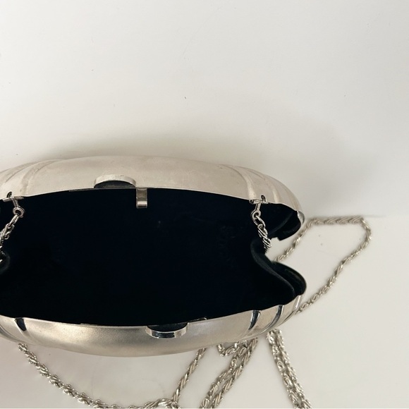 Rachel & Co. Oval Metal Clutch Bag - Picture 3 of 6